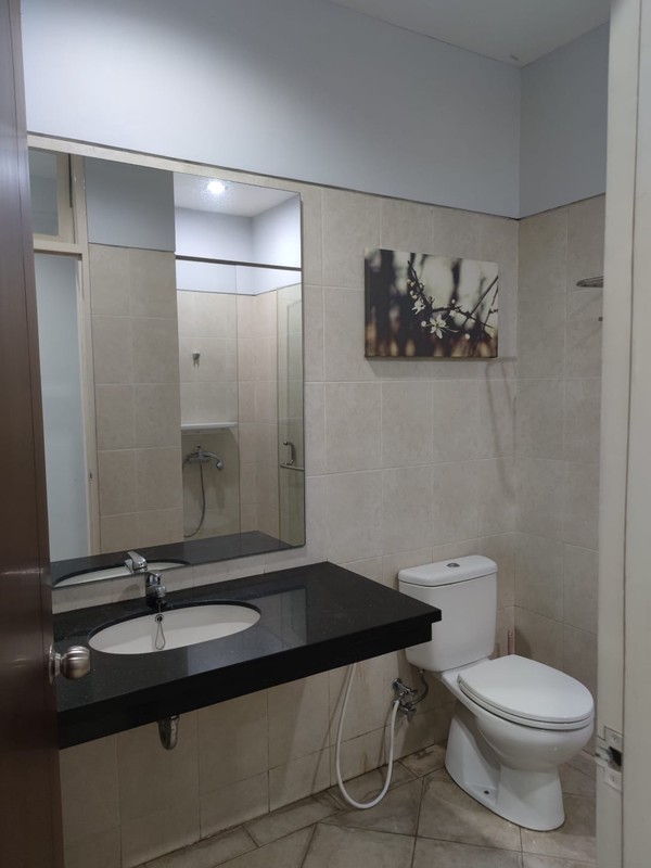 Hunian Mewah 3 Lantai Di Jantung Kota  Selangkah Ke Plaza Ambarrukmo