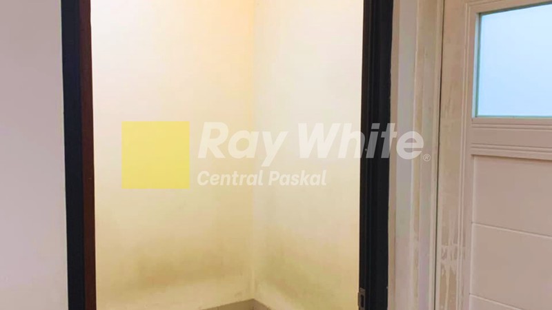 Rumah Modern Nyaman 2 Lantai di Buah Batu Bandung