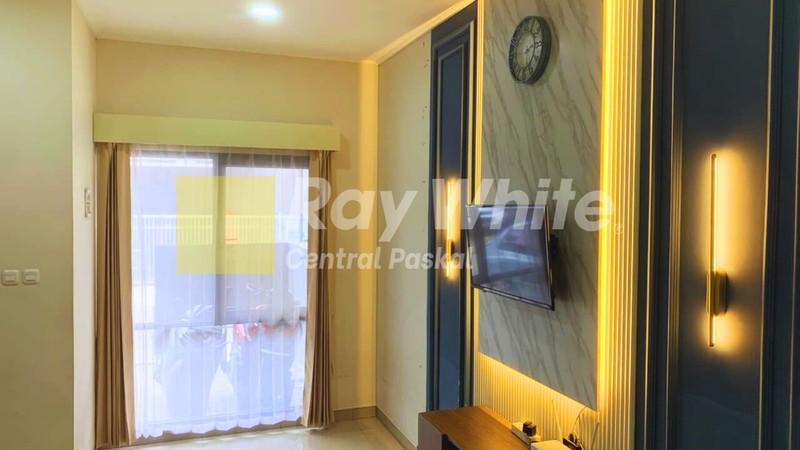 Rumah Modern Nyaman 2 Lantai di Buah Batu Bandung