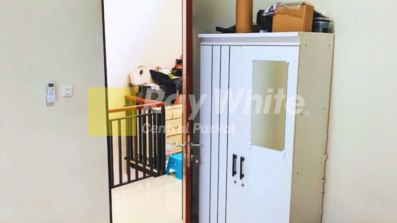 Rumah Modern Nyaman 2 Lantai di Buah Batu Bandung