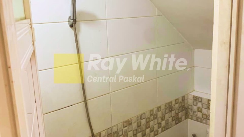 Rumah Modern Nyaman 2 Lantai di Buah Batu Bandung