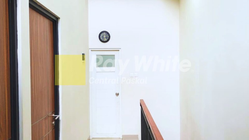 Rumah Modern Nyaman 2 Lantai di Buah Batu Bandung