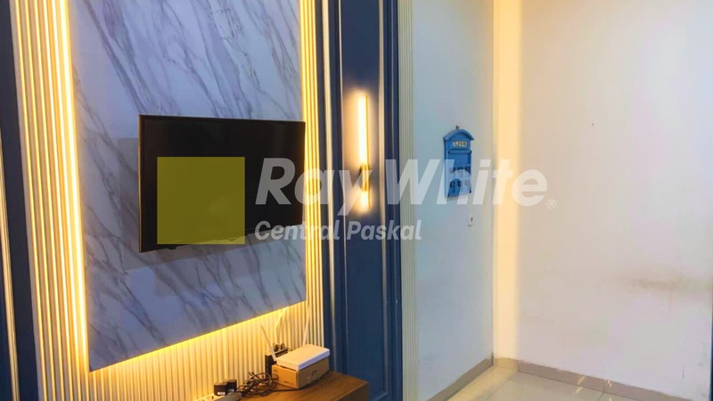 Rumah Modern Nyaman 2 Lantai di Buah Batu Bandung