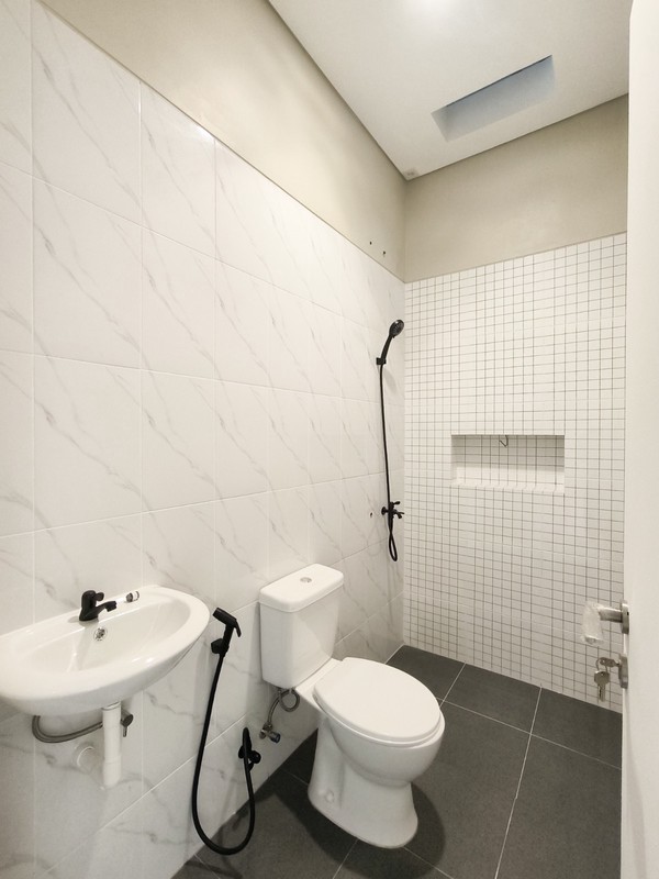 Rumah Bagus,dalam cluster di Mahagoni Park Garha Raya