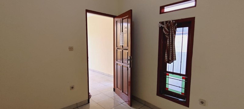 Rumah cocok untuk tempat tinggal ataupun kantor di daerah Tebet Jakarta Selatan