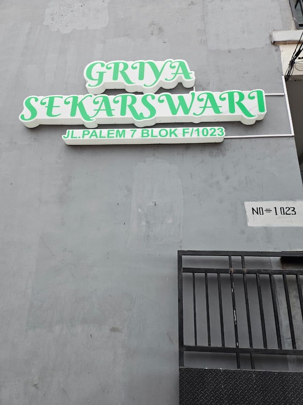 DI JUAL RUMAH KOST ASRI 2 LANTAI DI JAKA MULYA BEKASI