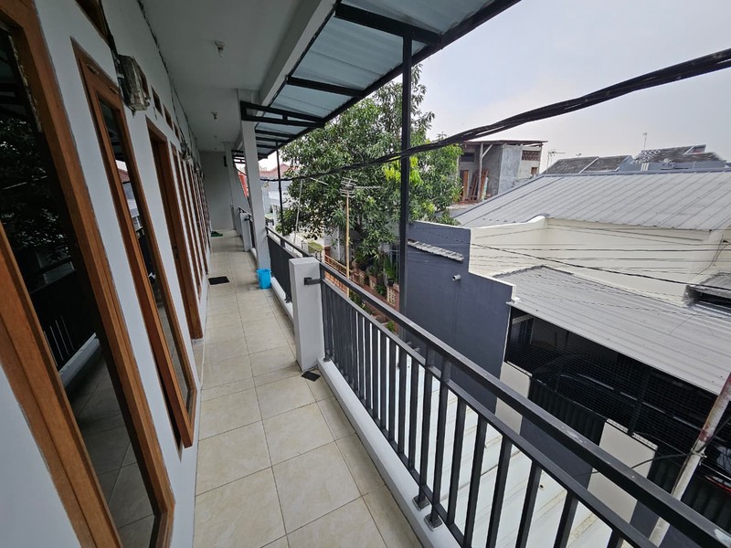 DI JUAL RUMAH KOST ASRI 2 LANTAI DI JAKA MULYA BEKASI