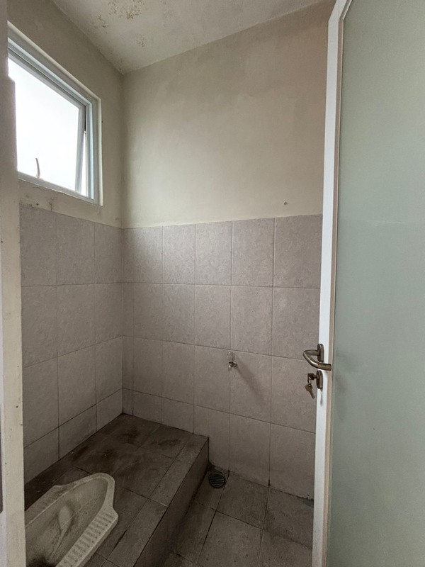 Rumah Kokoh 2 Lantai di Legenda Wisata Cibubur 