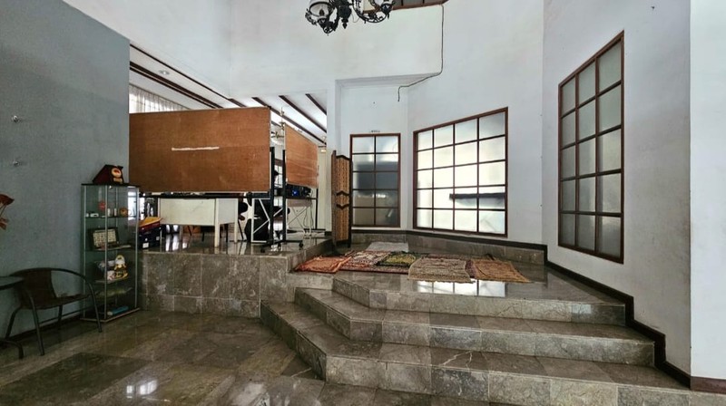 Rumah 2 lantai , siap huni, asri, di Kompleks Margasatwa Baru, Pondok Labu, Jakarta Selatan