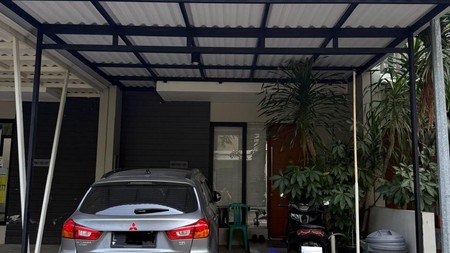 DiJuaL Rumah NorthWest Lake Citraland, Surabaya Barat
