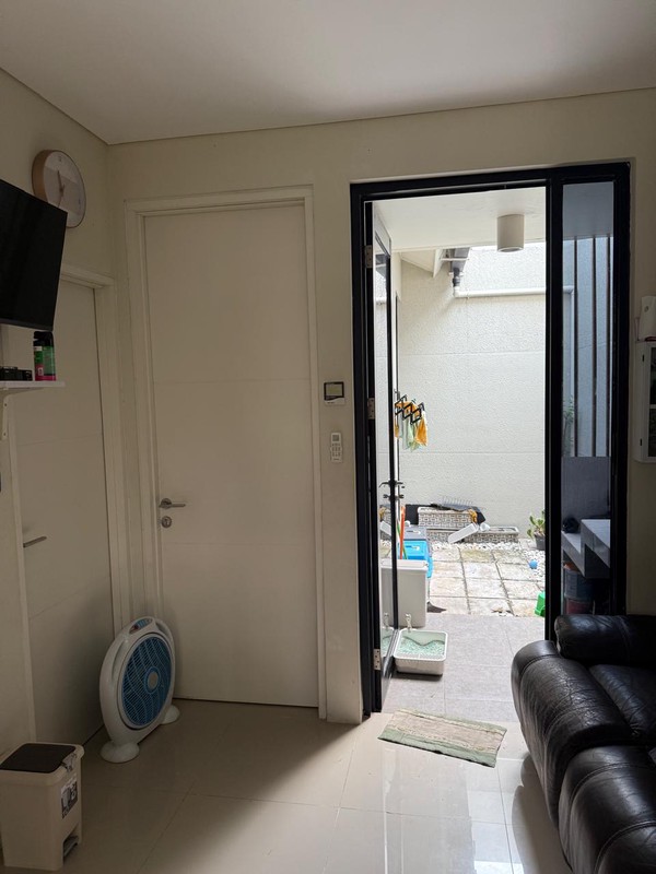 DiJuaL Rumah NorthWest Lake Citraland, Surabaya Barat