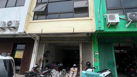 DISEWAKAN RUKO 3 LANTAI PERTOKOAN RUNGKUT MEGAH RAYA SURABAYA