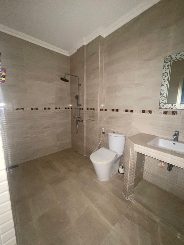 Dijual Rumah Eksklusif 3 Lantai Cluster Botanical Garden, 1 menit ke Mall Grand Galaxy City