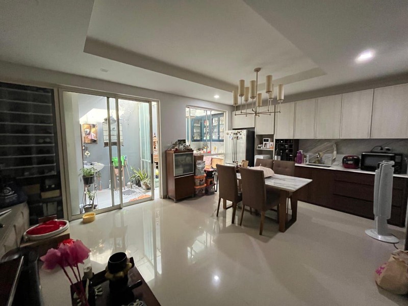 dijual Rumah Siap Huni di Graha Natura Surabaya