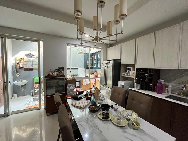 dijual Rumah Siap Huni di Graha Natura Surabaya