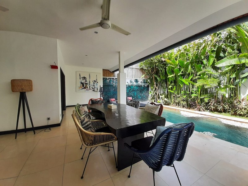 Villa Rental 2 Bedrooms in Mertanadi Kerobokan Bali