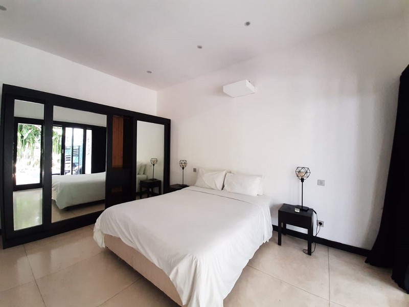 Villa Rental 2 Bedrooms in Mertanadi Kerobokan Bali