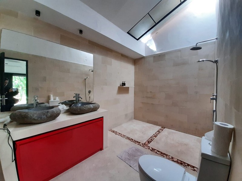 Villa Rental 2 Bedrooms in Mertanadi Kerobokan Bali