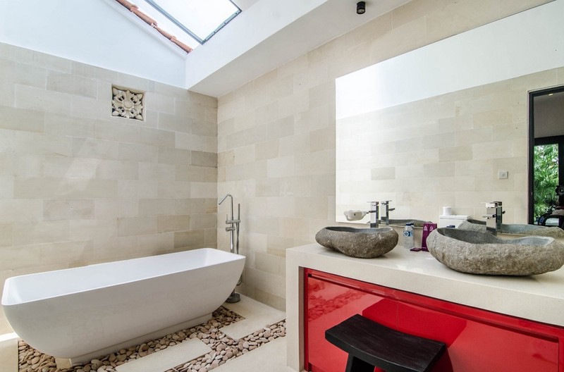 Villa Rental 2 Bedrooms in Mertanadi Kerobokan Bali