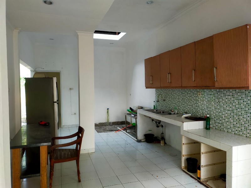 Rumah Minimalis Modern Dengan Pemandangan Gunung di Sentul City