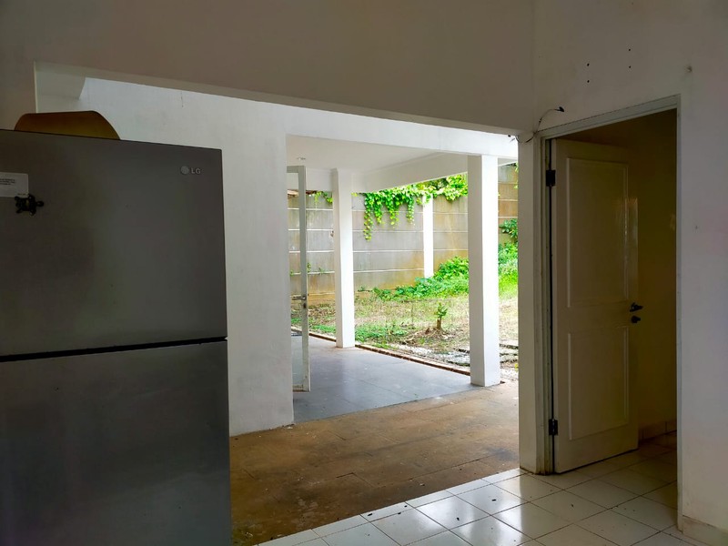 Rumah Minimalis Modern Dengan Pemandangan Gunung di Sentul City