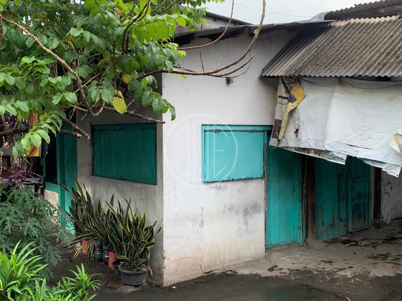 JUAL RUMAH HITUNG TANAH !! RAYA MASTRIP KEDURUS