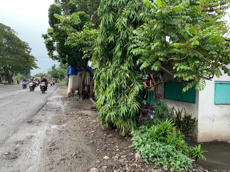 JUAL RUMAH HITUNG TANAH !! RAYA MASTRIP KEDURUS