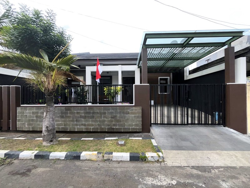 Dijual Rumah Darmo Permai Timur Surabaya - Murah Luas 220m