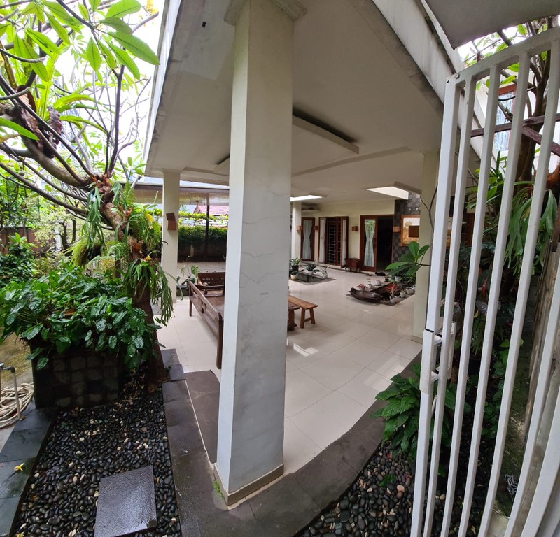 Lebak bulus adyaksa luas tanah 497 rumah cantik dalam komplek dekat tb simatupang