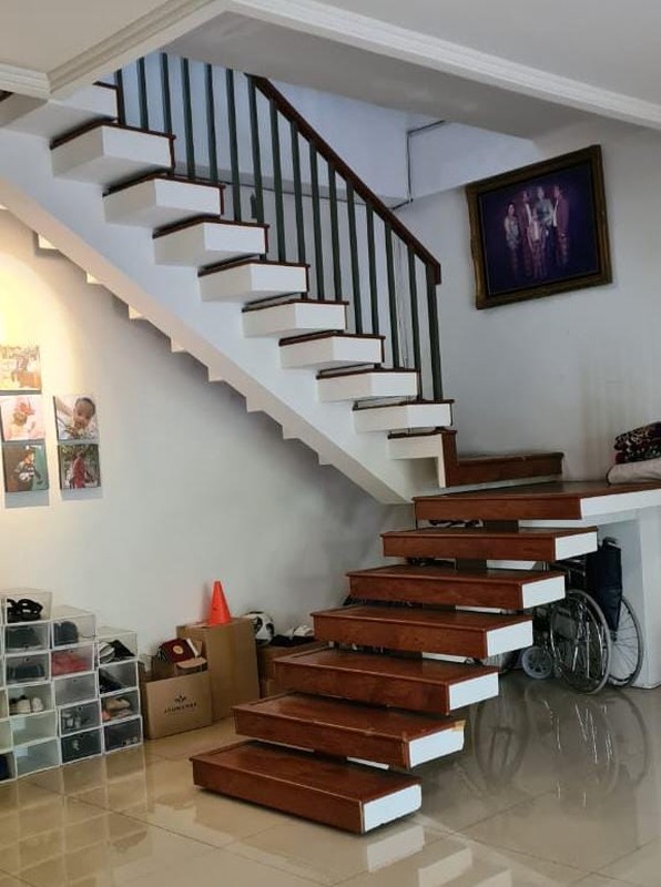 Lebak bulus adyaksa luas tanah 497 rumah cantik dalam komplek dekat tb simatupang