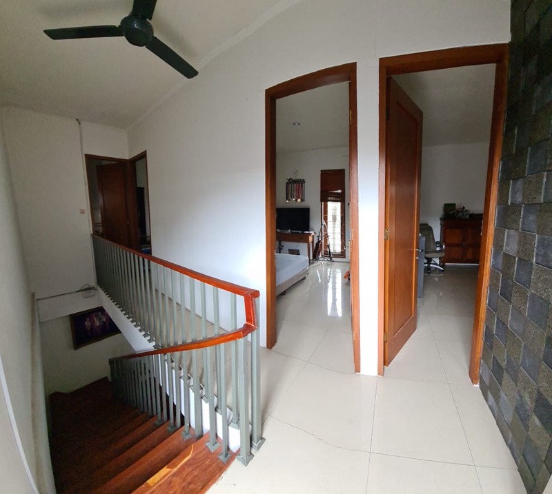 Lebak bulus adyaksa luas tanah 497 rumah cantik dalam komplek dekat tb simatupang