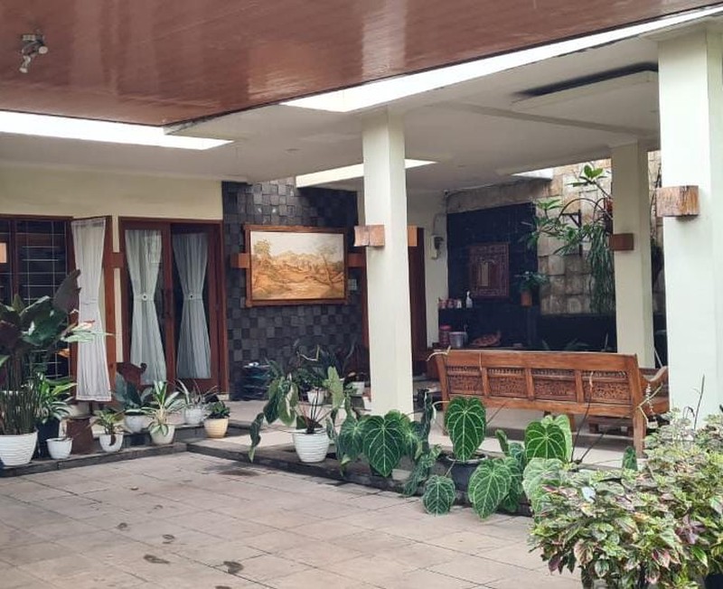 Lebak bulus adyaksa luas tanah 497 rumah cantik dalam komplek dekat tb simatupang