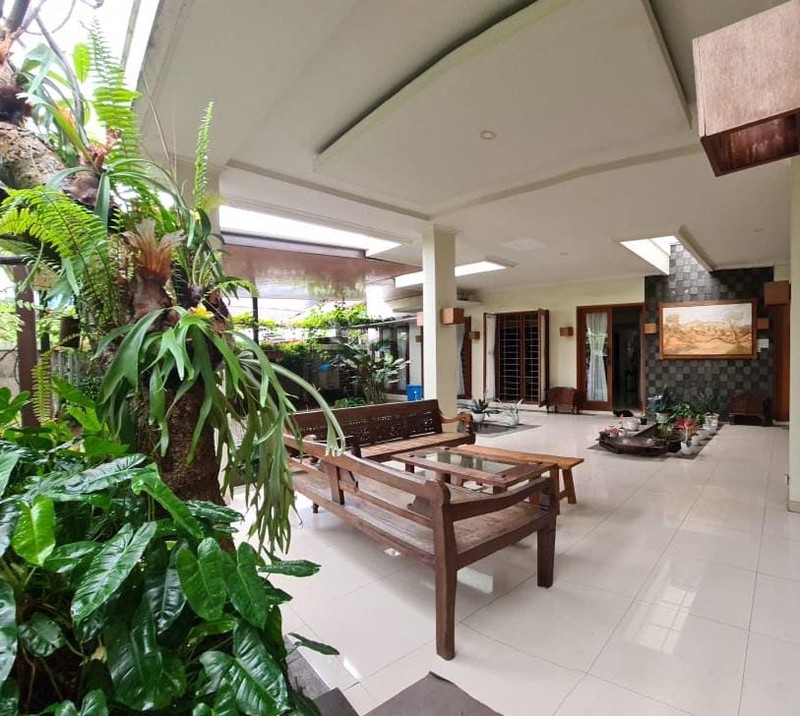 Lebak bulus adyaksa luas tanah 497 rumah cantik dalam komplek dekat tb simatupang