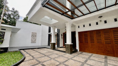 Exclusive renovated luxury house in kemang bright and elegant  