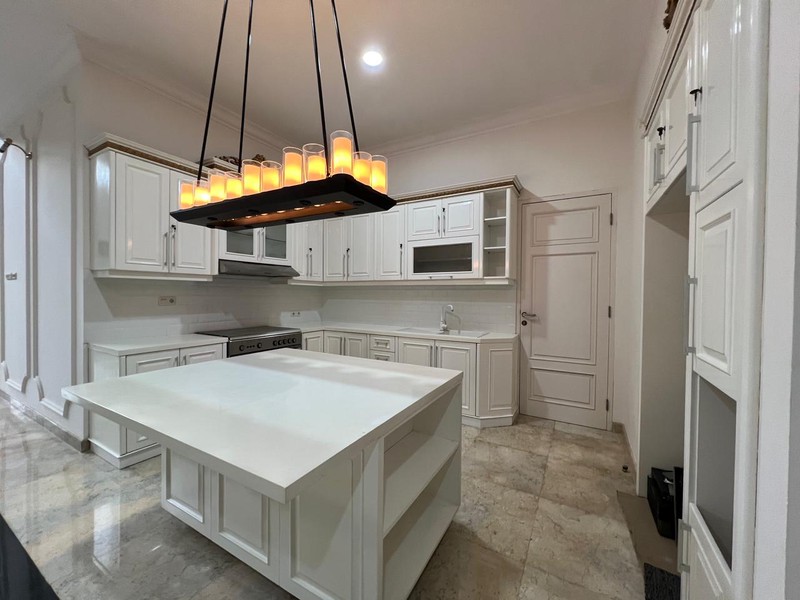 Exclusive renovated luxury house in kemang bright and elegant  