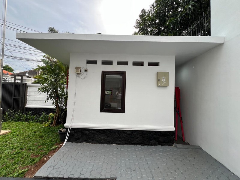 Exclusive renovated luxury house in kemang bright and elegant  