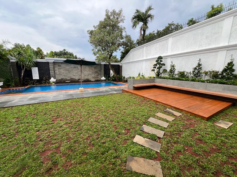 Exclusive renovated luxury house in kemang bright and elegant  