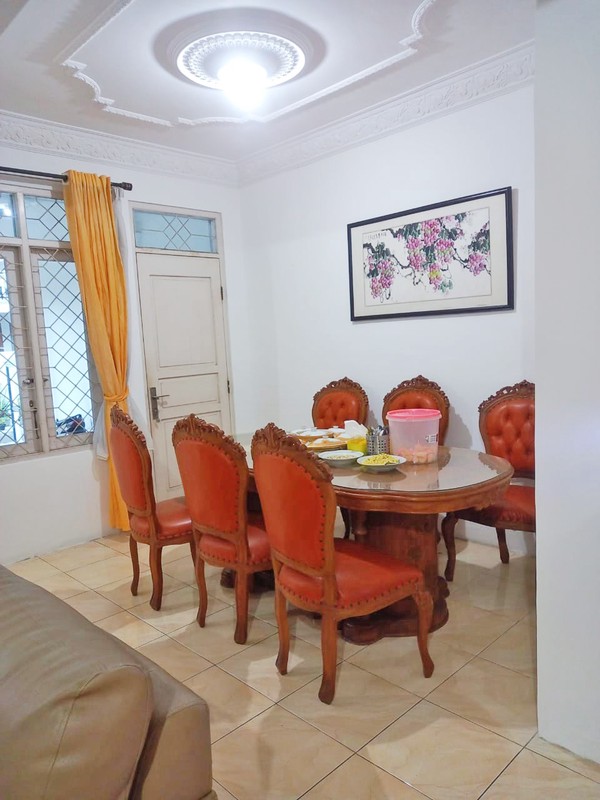 Rumah Siap Huni ada Kos-kosan di Griya Loka BSD City