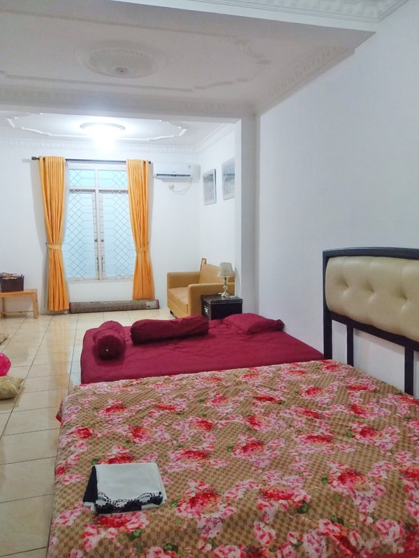 Rumah Siap Huni ada Kos-kosan di Griya Loka BSD City