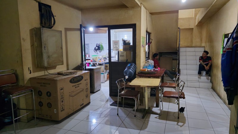 Gedung Ruang Usaha 3 Lantai Strategis di Demangan Baru Area Keramaian & Pusat Bisnis, Caturtunggal, Depok, Sleman