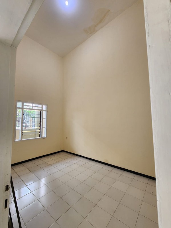 DISEWAKAN RUMAH NIRWANA EXECUTIVE WONOREJO PERMAI