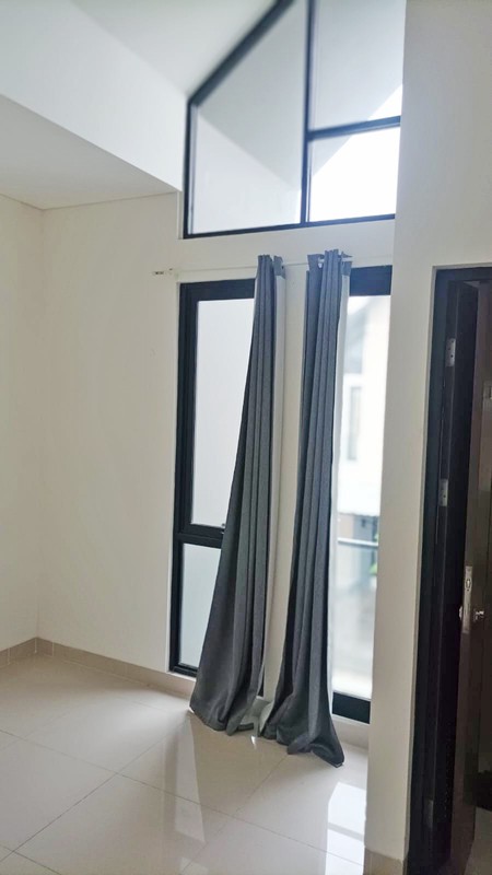 Disewakan Rumah Eksklusif Provence Suite BSD City - Lokasi Premium