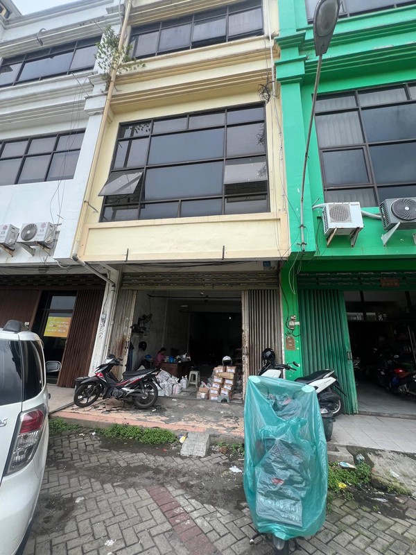 DISEWAKAN RUKO 3 LANTAI PERTOKOAN RUNGKUT MEGAH RAYA SURABAYA