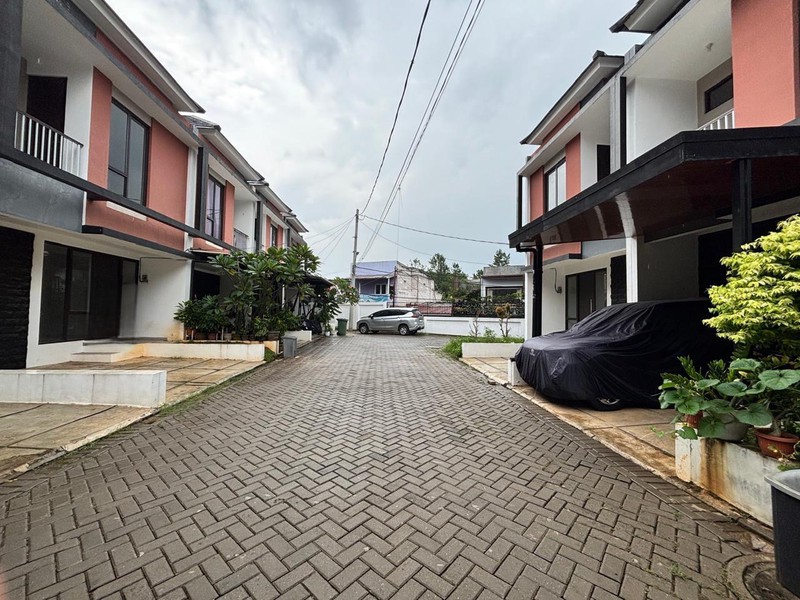 Rumah Brand New, 2 Lantai, dalam Cluster keamanan 24 Jam 