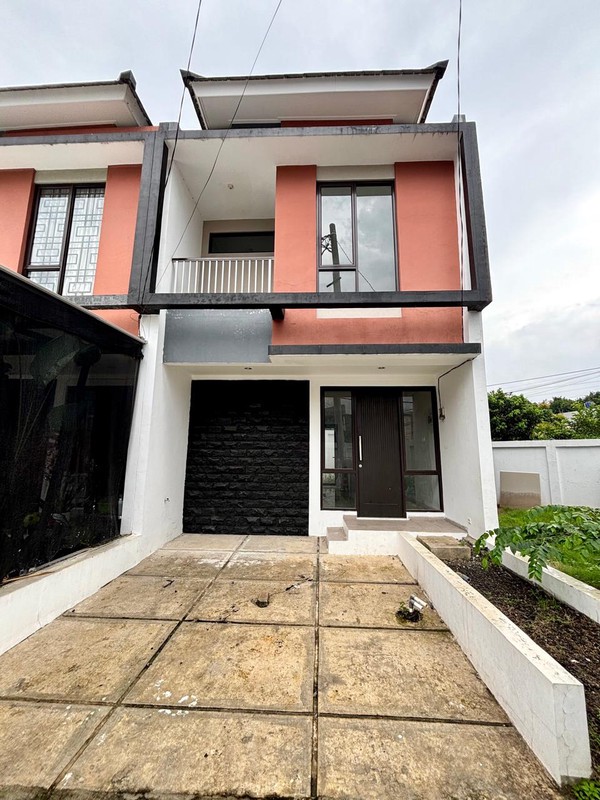 Rumah Minimalis, Brand New, Siap Huni 