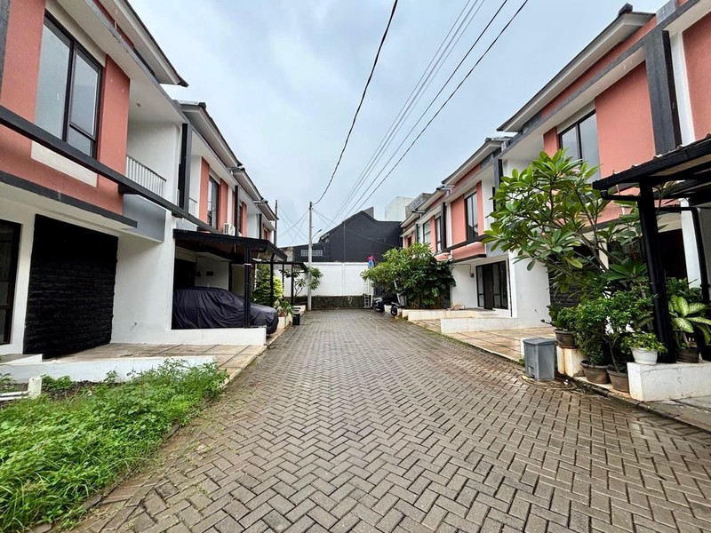 Rumah Minimalis, Brand New, Siap Huni 