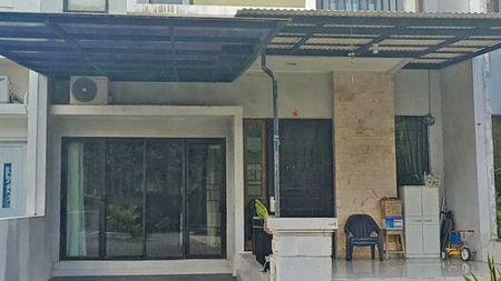 Rumah 2 lantai siap huni di Newton Gading Serpong