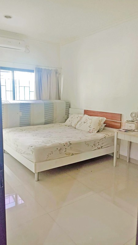 Rumah 2 lantai siap huni di Newton Gading Serpong