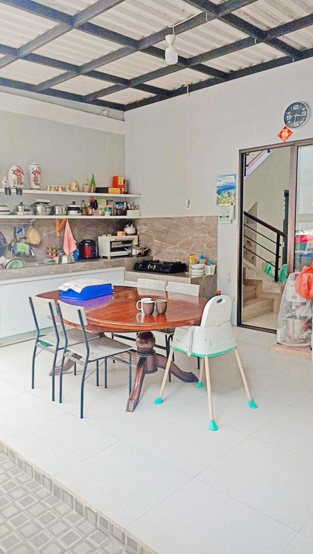 Rumah 2 lantai siap huni di Newton Gading Serpong