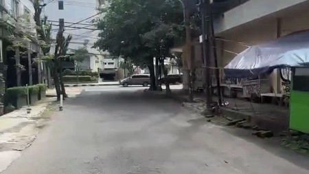 Dijual murah rumah hitung tanah strategis nol jalan under NJOP Surabaya pusat